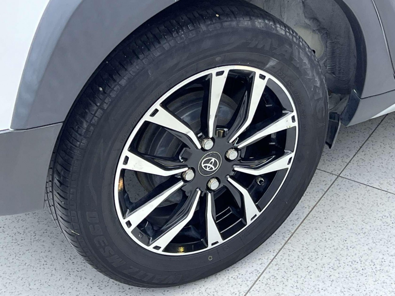 Toyota YARiS L 2022