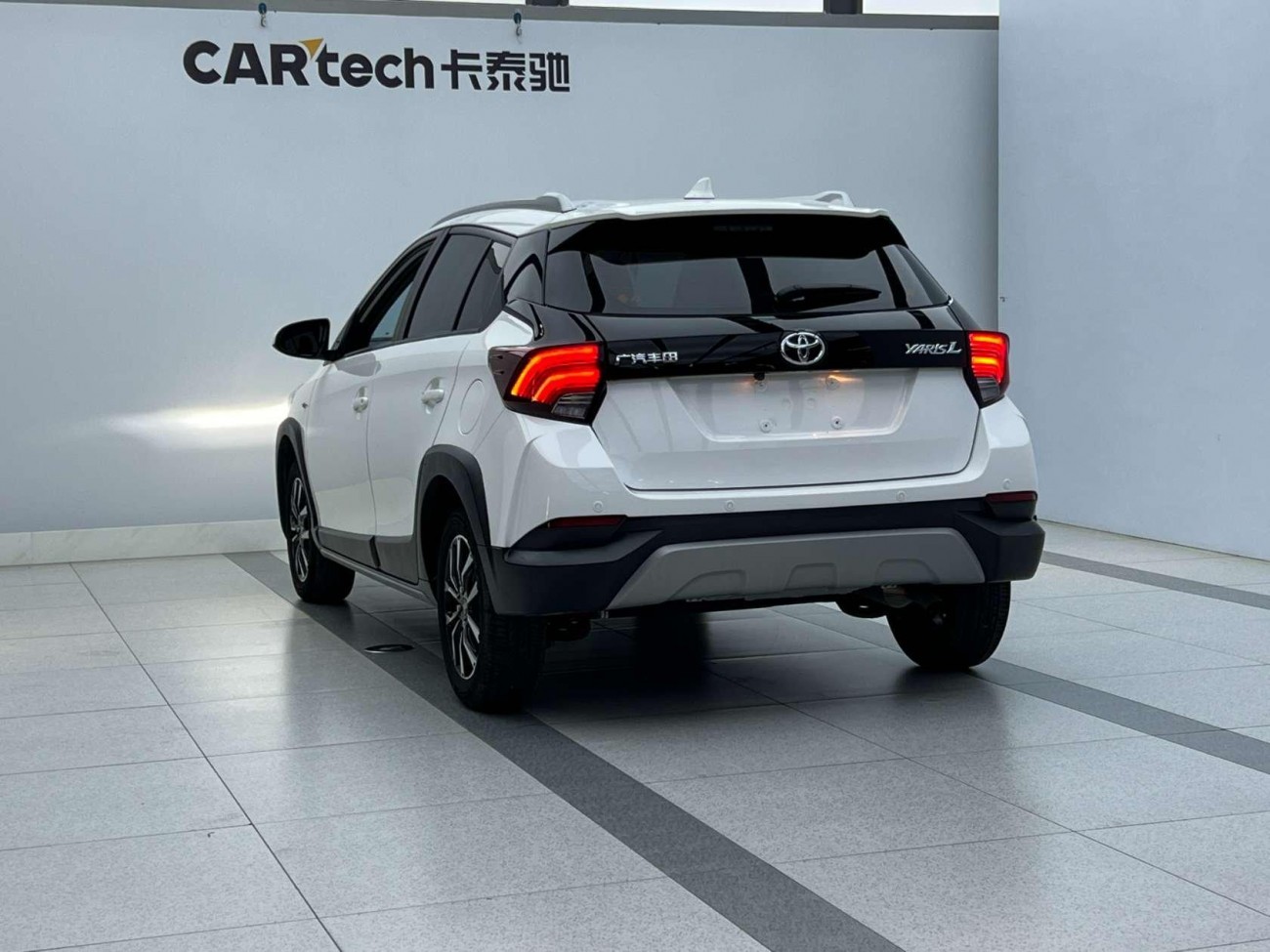 Toyota YARiS L 2022
