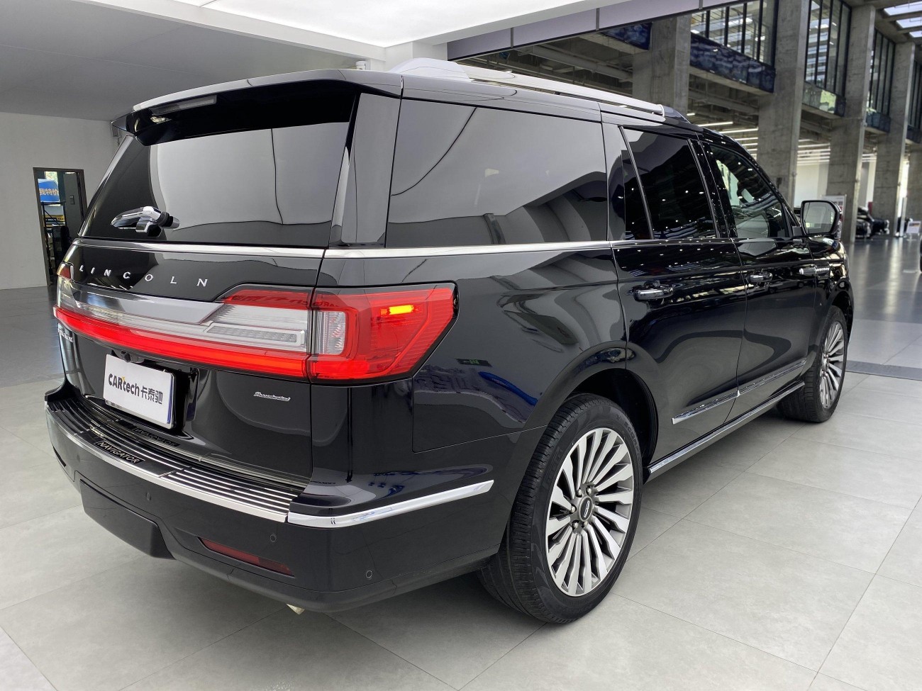 Lincoln Navigator 2021
