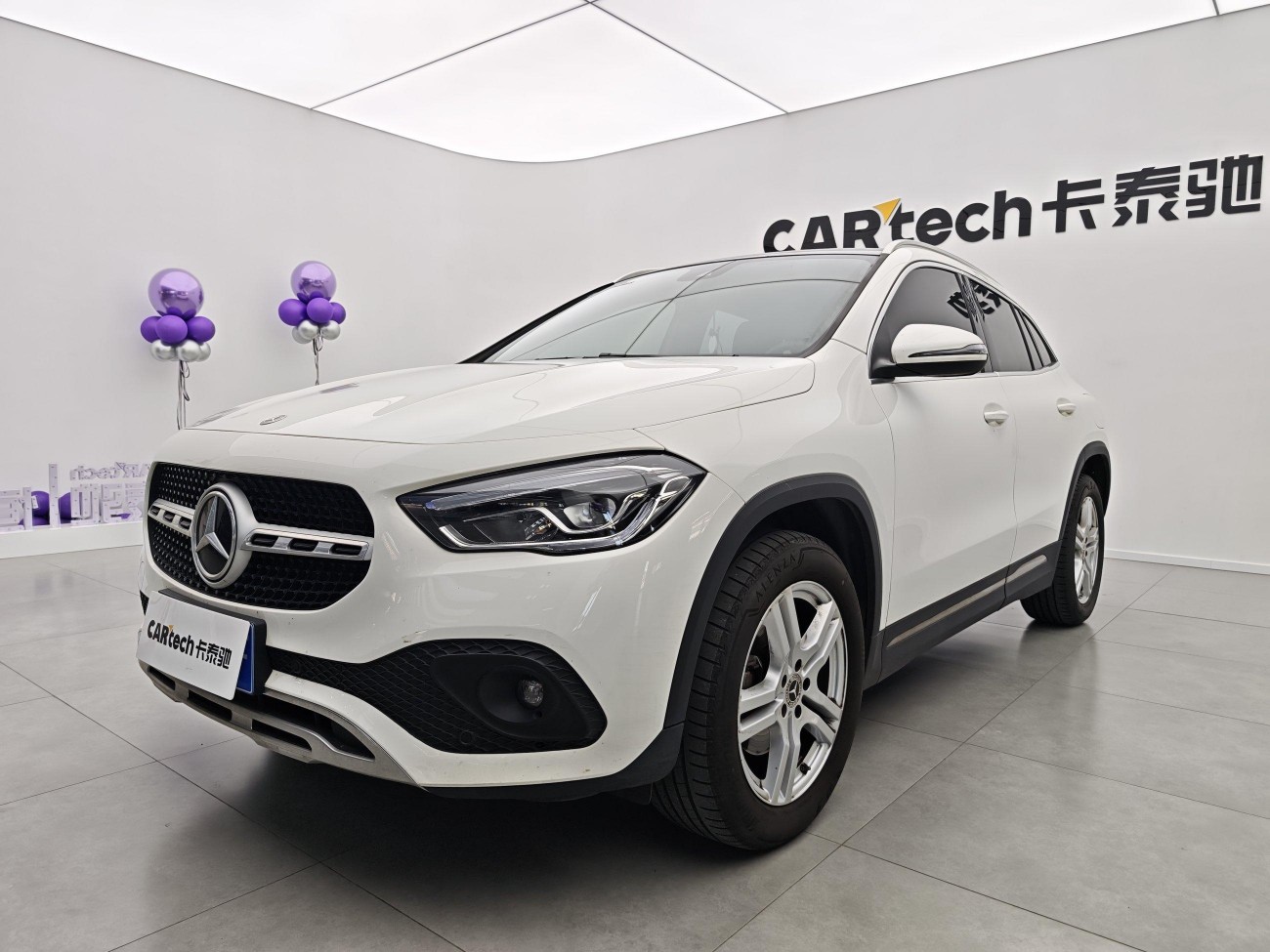 Mercedes-Benz GLA 200 2023