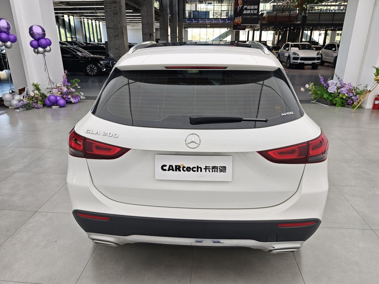 Mercedes-Benz GLA 200 2023