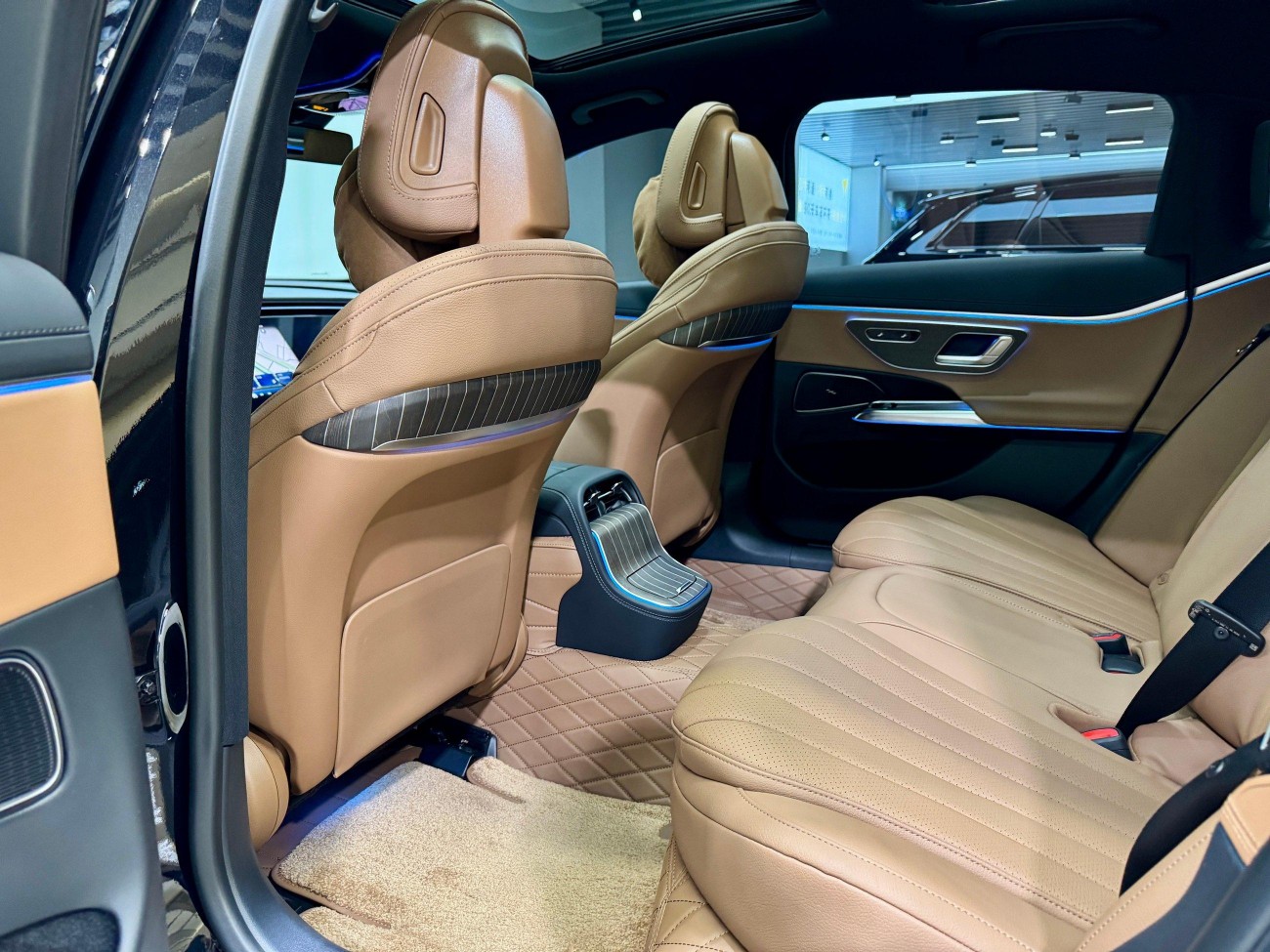Mercedes-Benz E 350 e 2024
