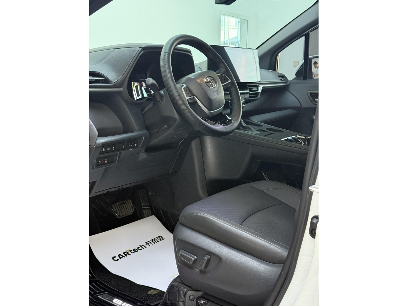 Toyota Sienna 2024