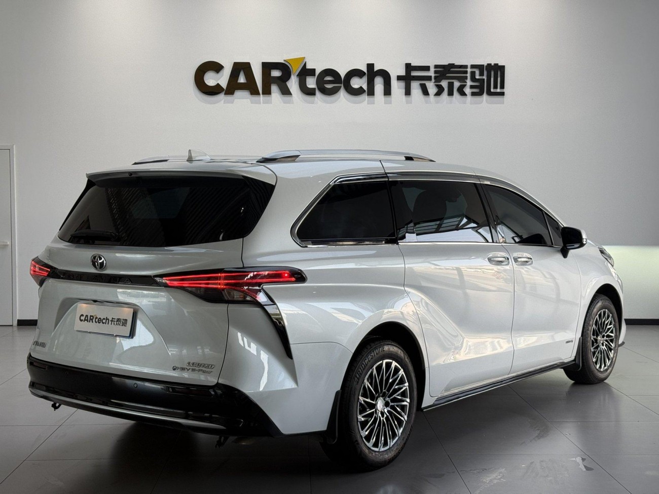 Toyota Sienna 2024