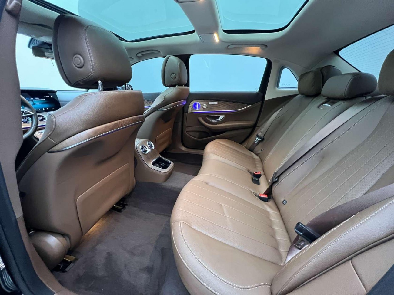 Mercedes-Benz E 260 L 2023