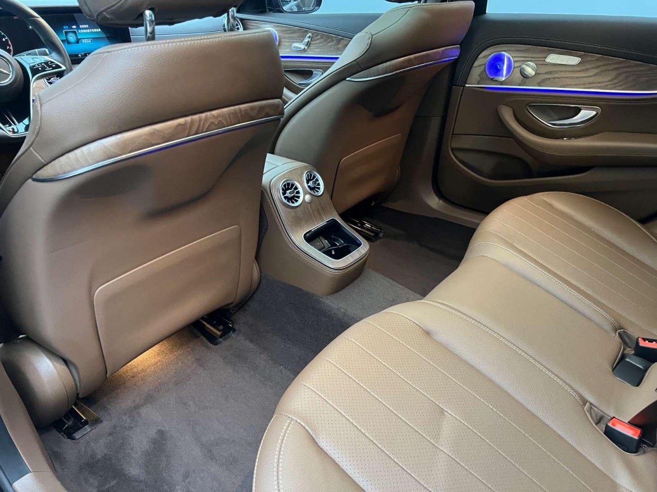 Mercedes-Benz E 260 L 2023