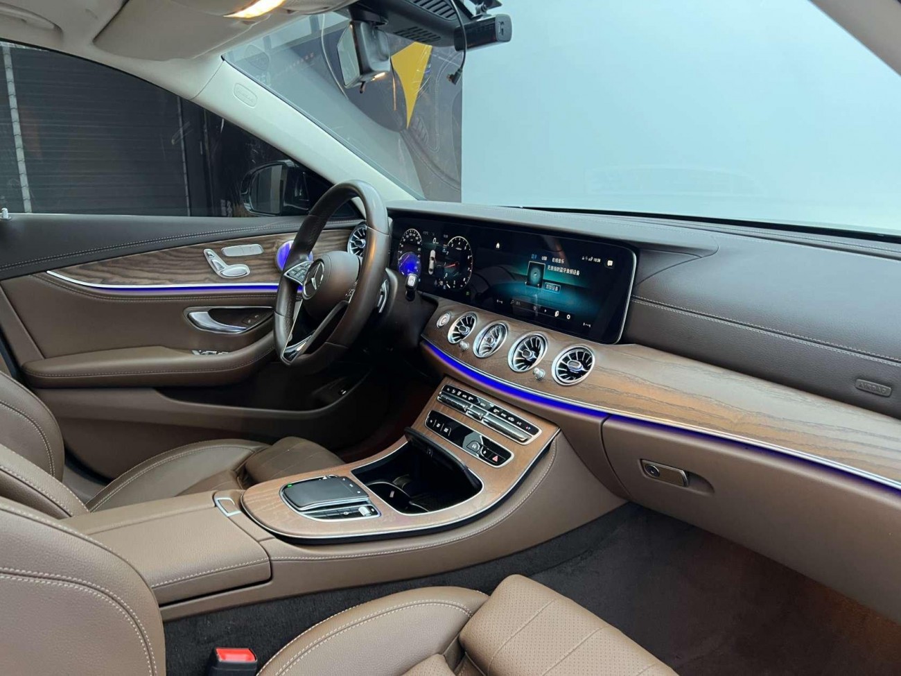 Mercedes-Benz E 260 L 2023
