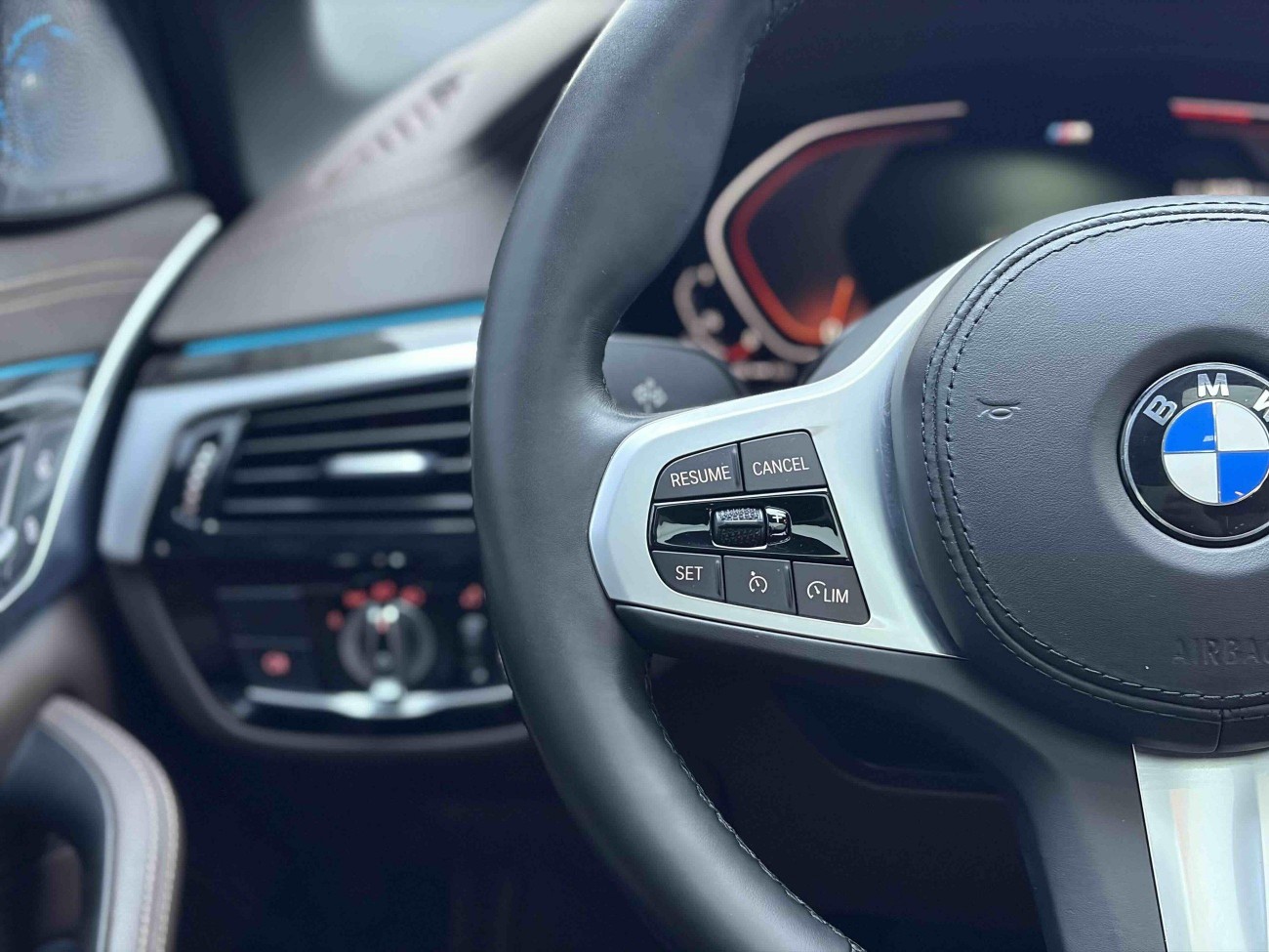 BMW 525Li 2021