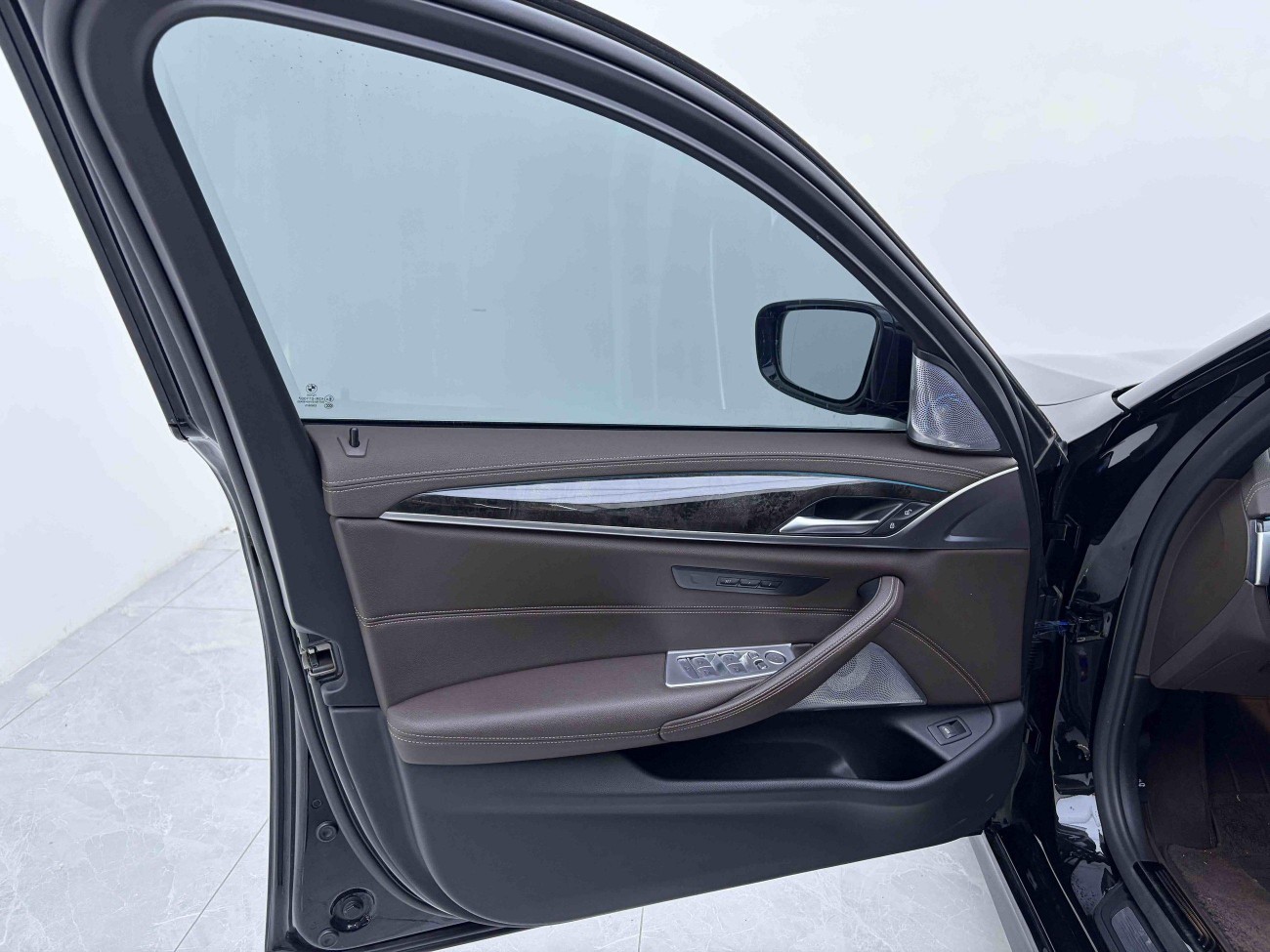 BMW 525Li 2021