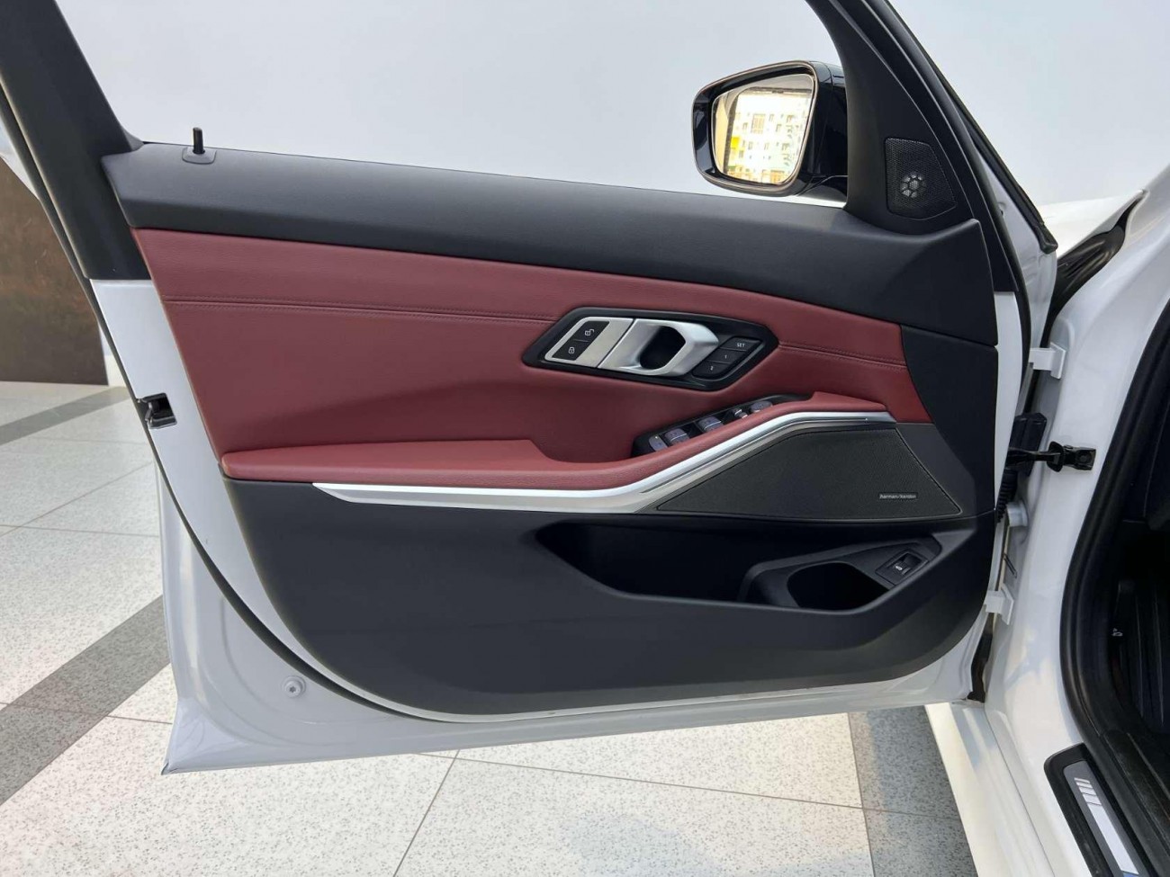 BMW 325Li 2023