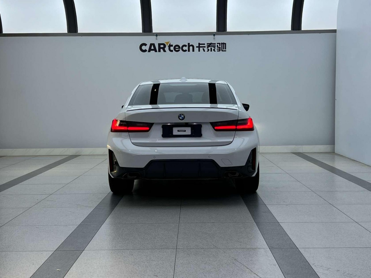 BMW 325Li 2023
