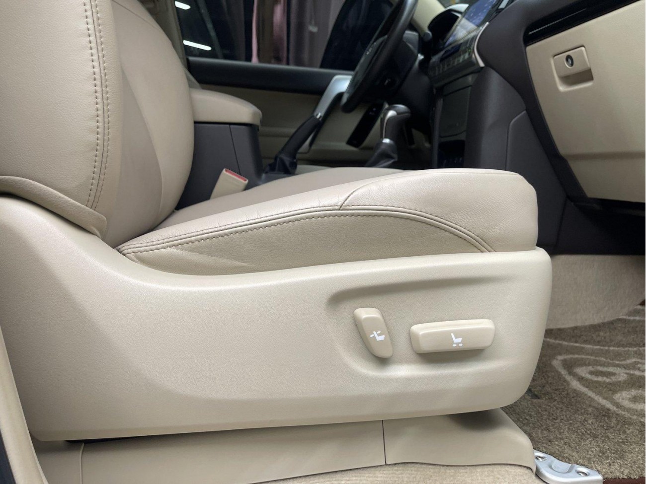 Toyota Prado 2019