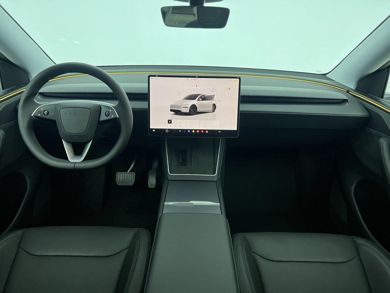 Tesla Model Y 2025