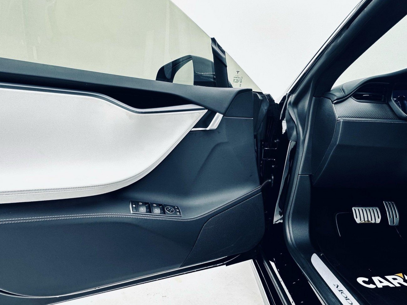 Tesla Model S 2020