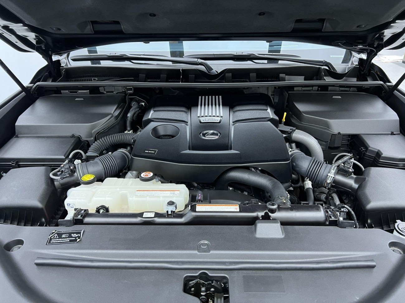 Lexus LX 600 2024