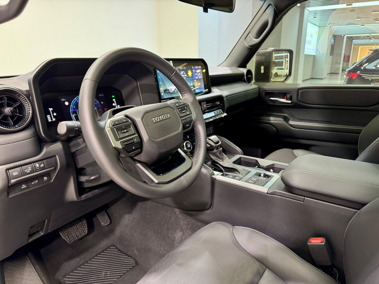 Toyota Prado 2025