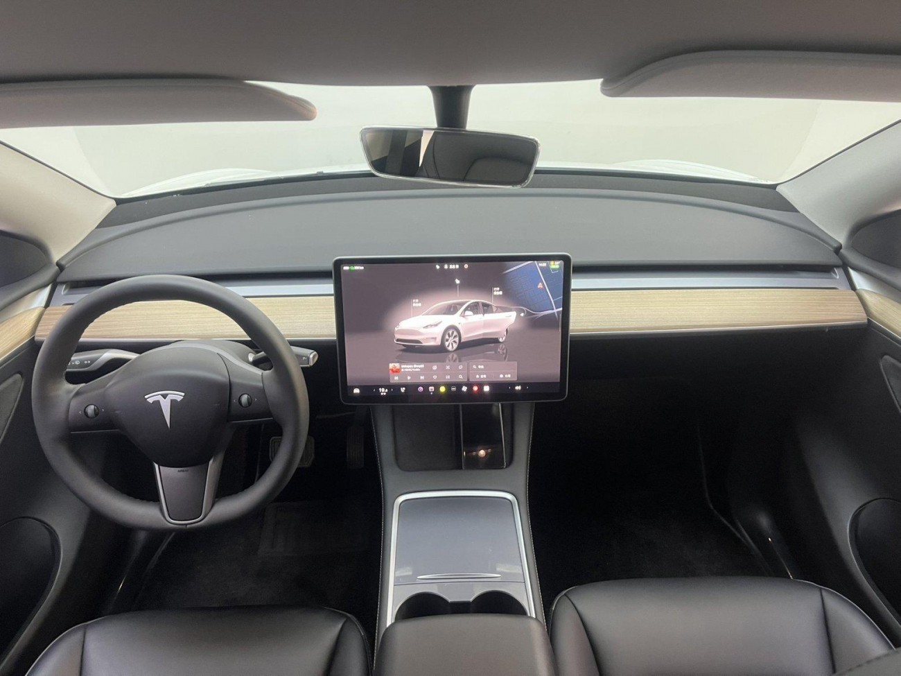 Tesla Model Y 2023