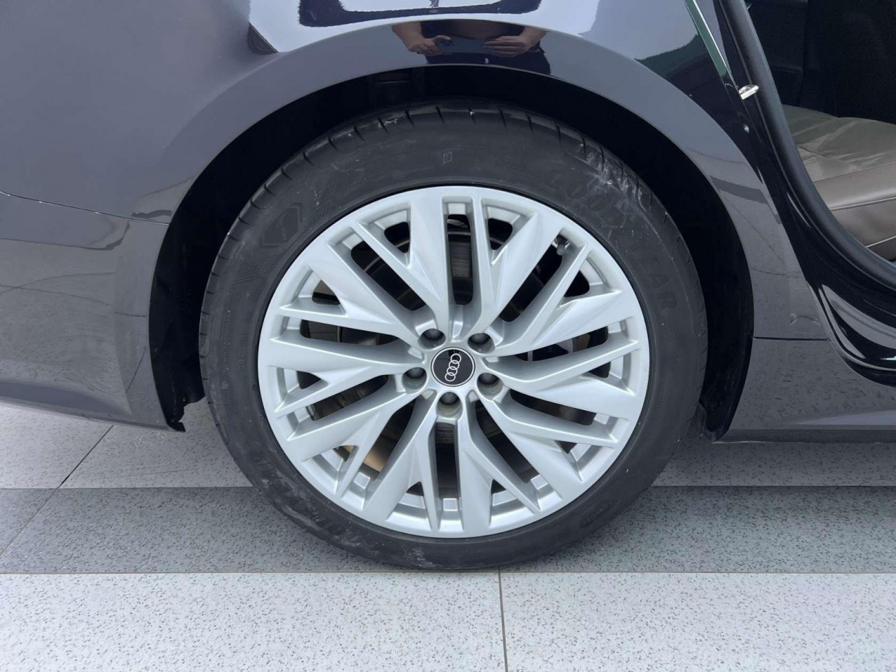 Audi A7L 45 TFSI 2024