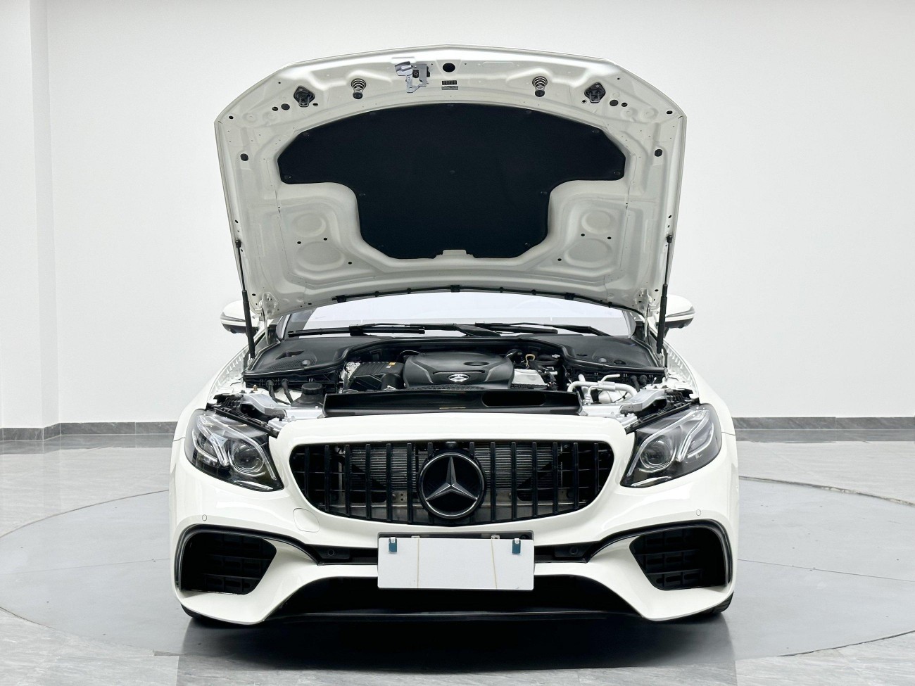 Mercedes-Benz E300 2018