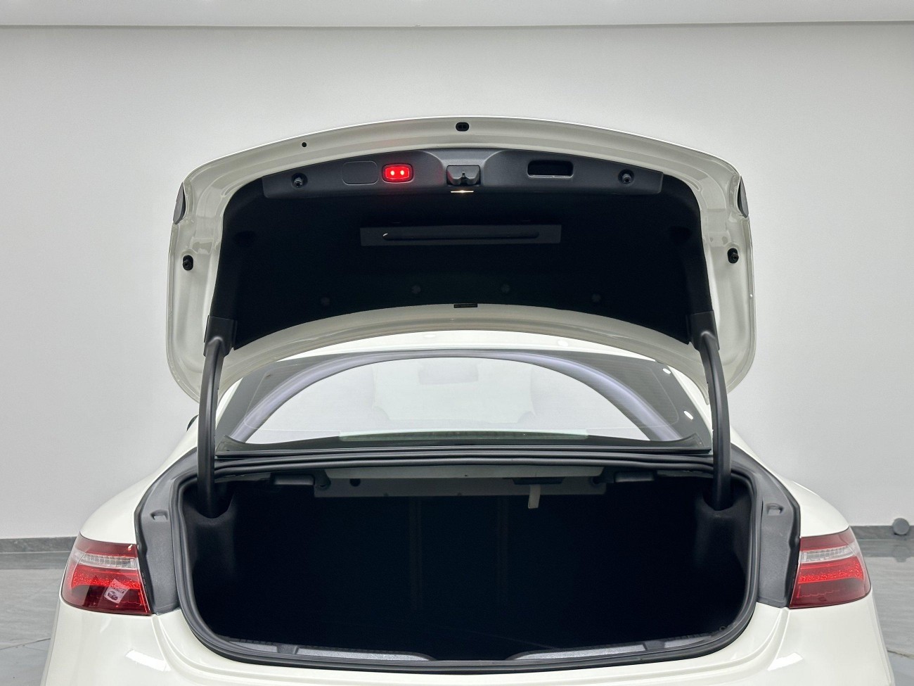Mercedes-Benz E300 2018