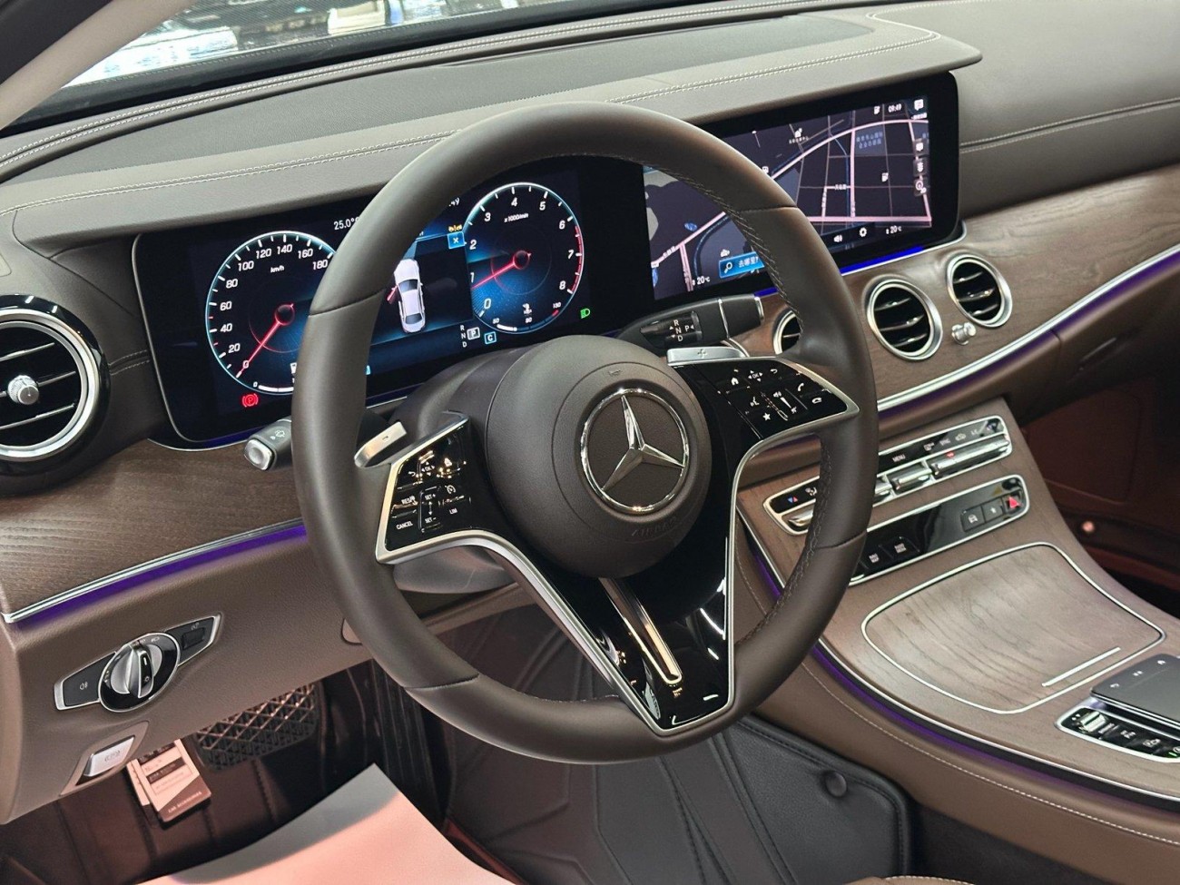 Mercedes-Benz E 300 L 2023