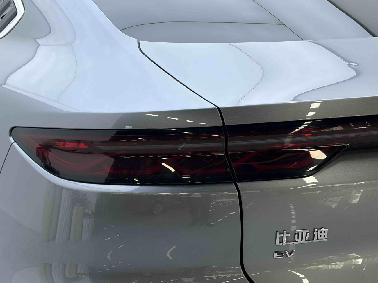 BYD Han 2024