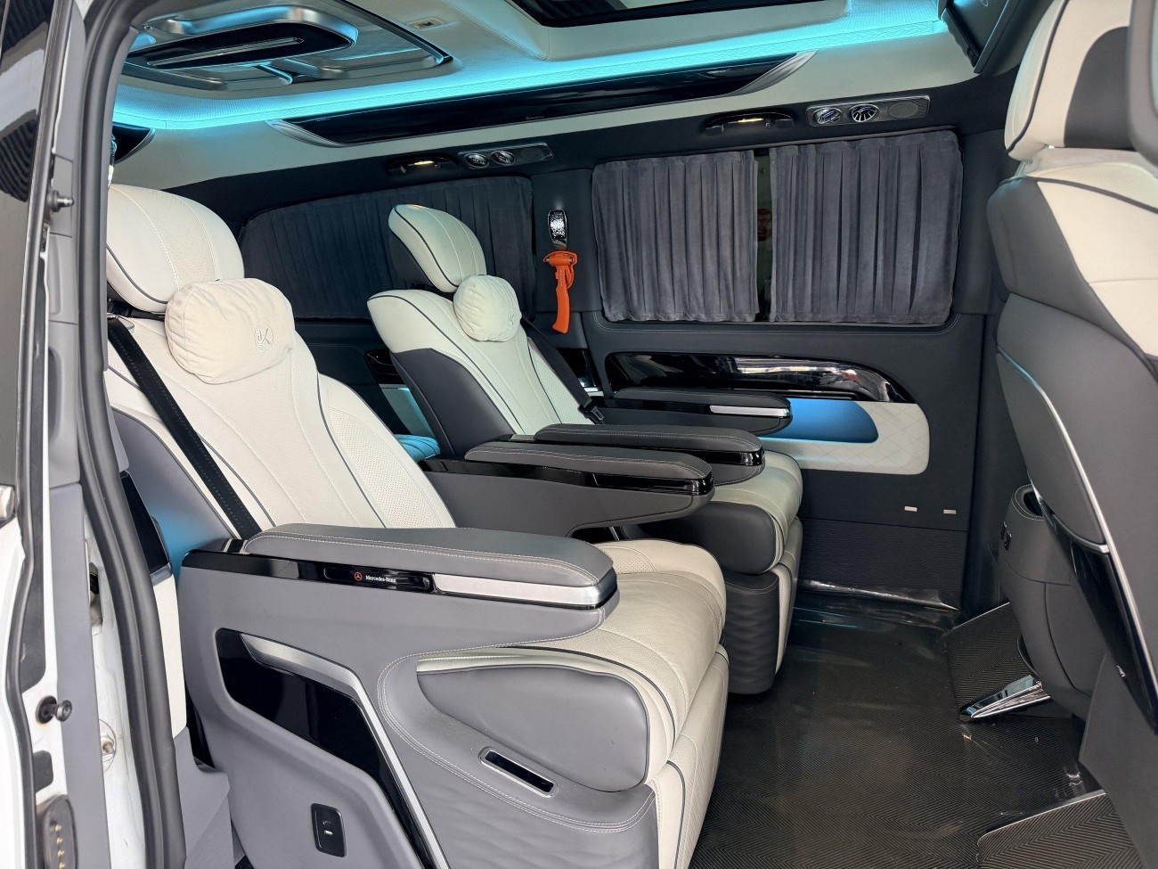 автомобиль 2023 2023