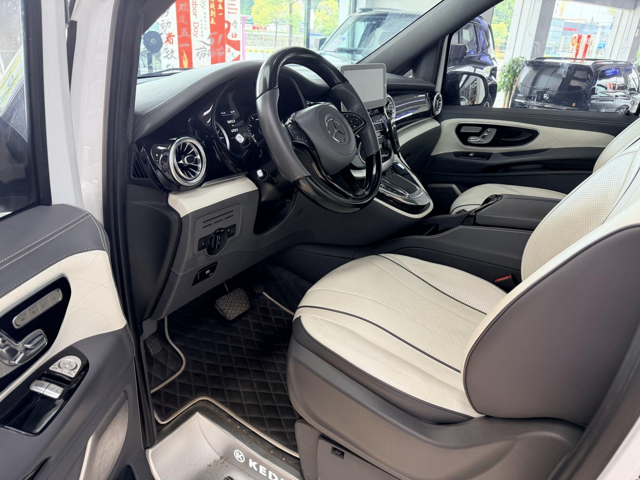 автомобиль 2023 2023