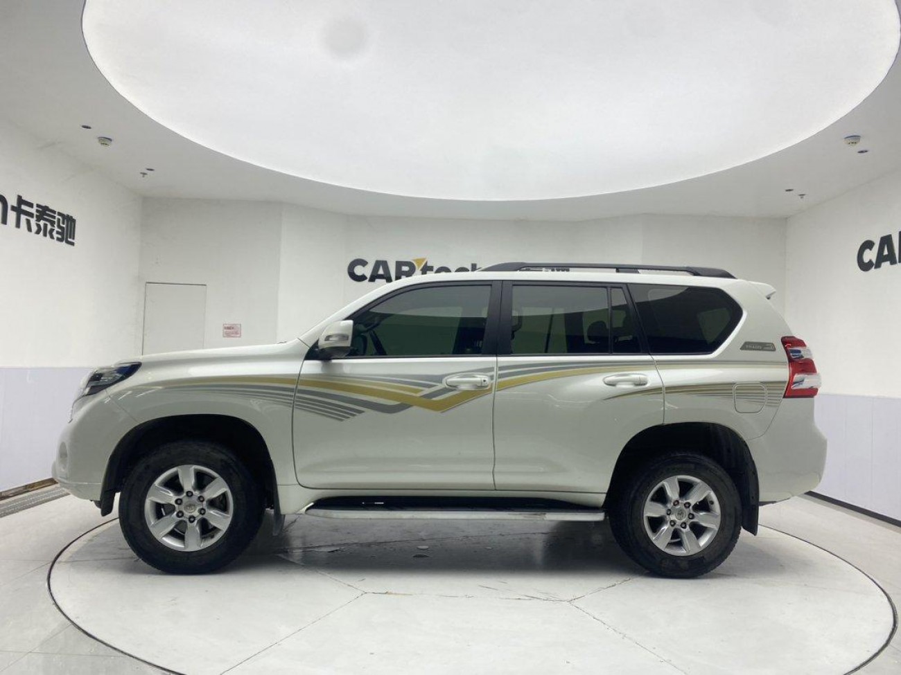 Toyota Prado 2016