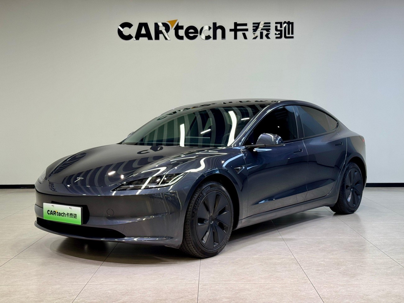 Tesla Model 3 2024