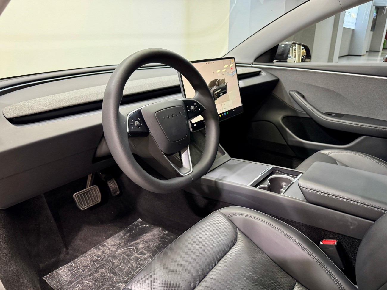 Tesla Model 3 2024