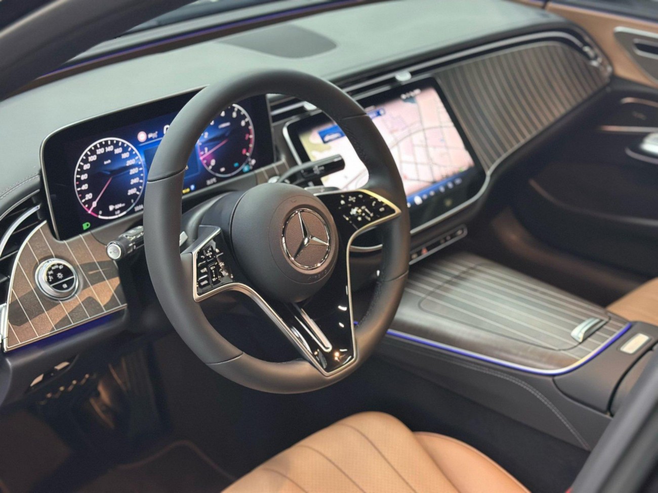 Mercedes-Benz E 300 L 2025