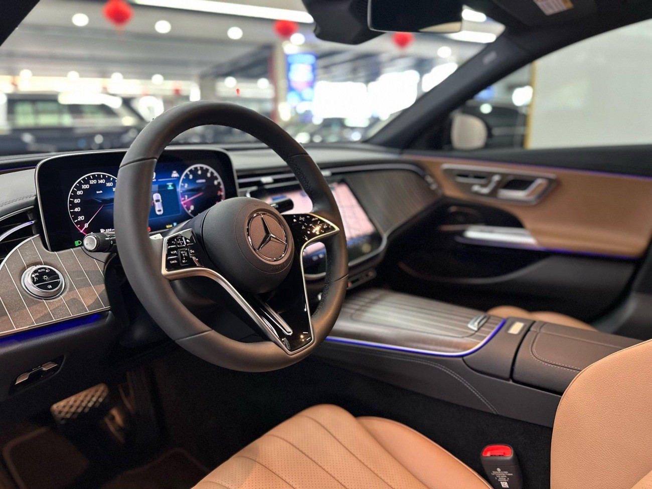 Mercedes-Benz E 300 L 2025