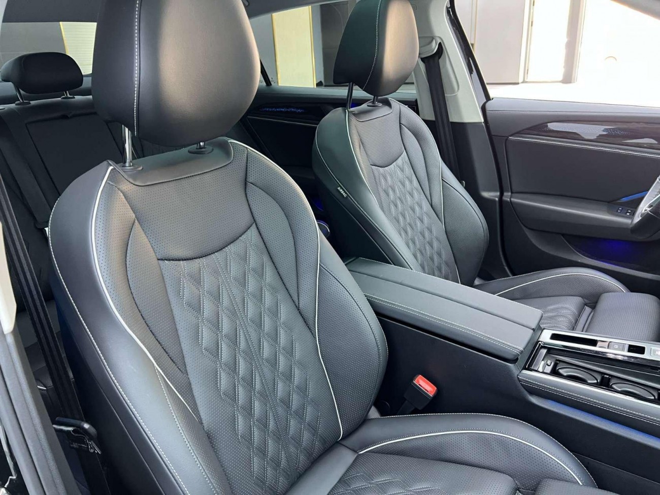 Volkswagen Magotan 2024