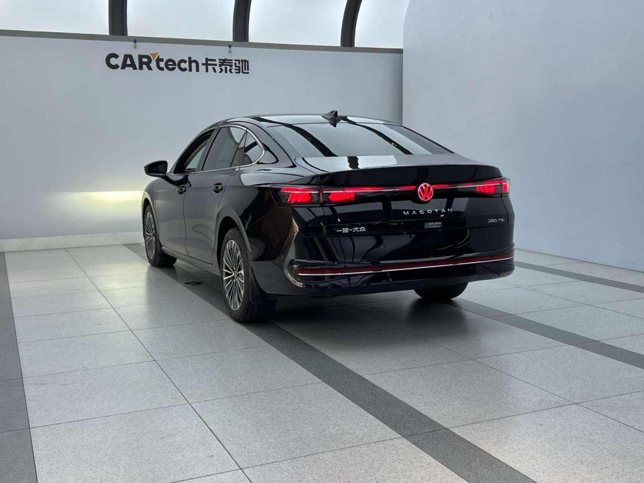 Volkswagen Magotan 2024