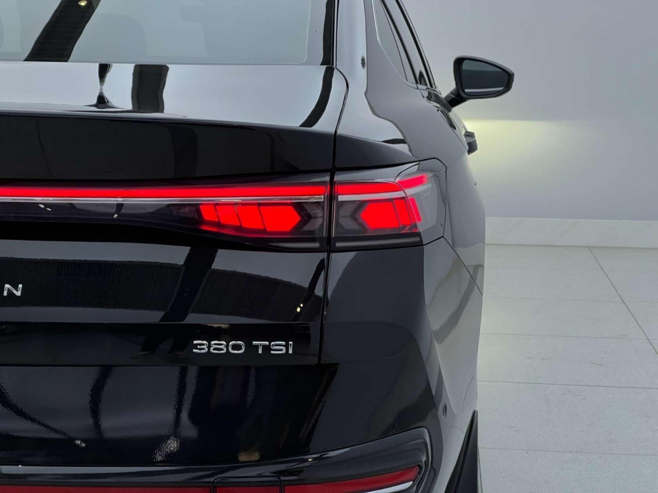 Volkswagen Magotan 2024