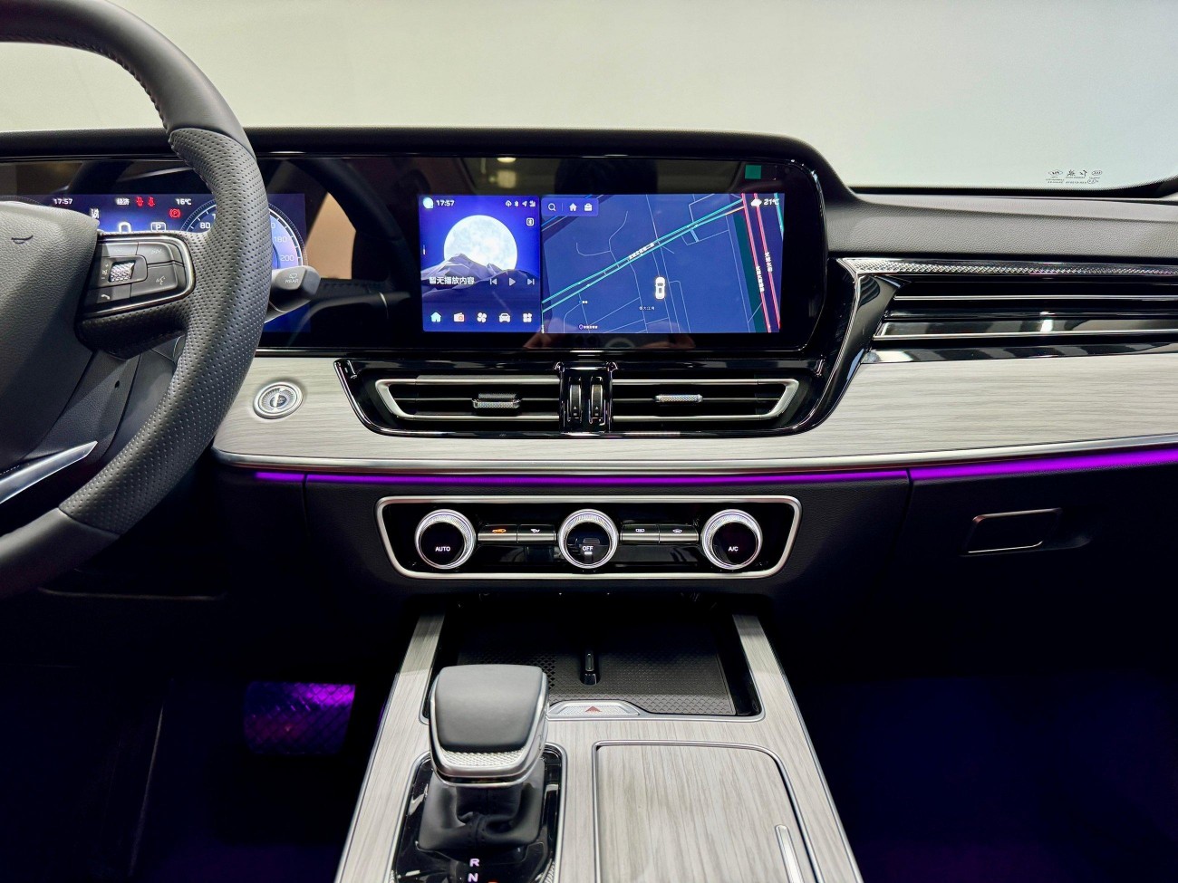Hongqi HS5 2024