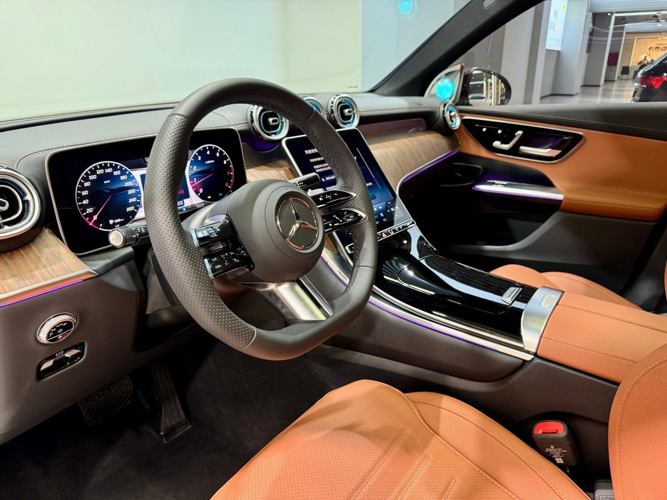 Mercedes-Benz GLC 300 L 2025