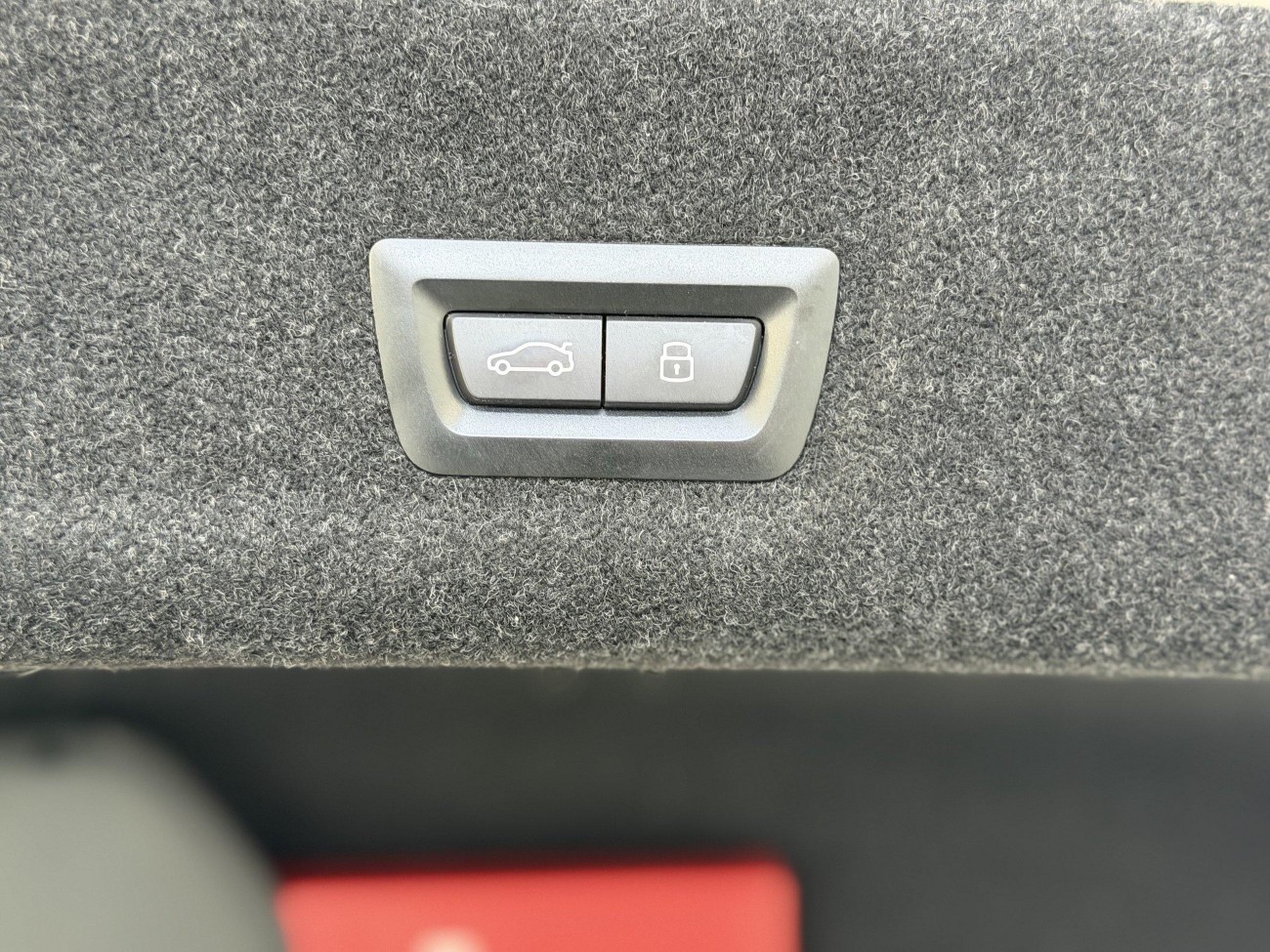BMW 325Li 2023