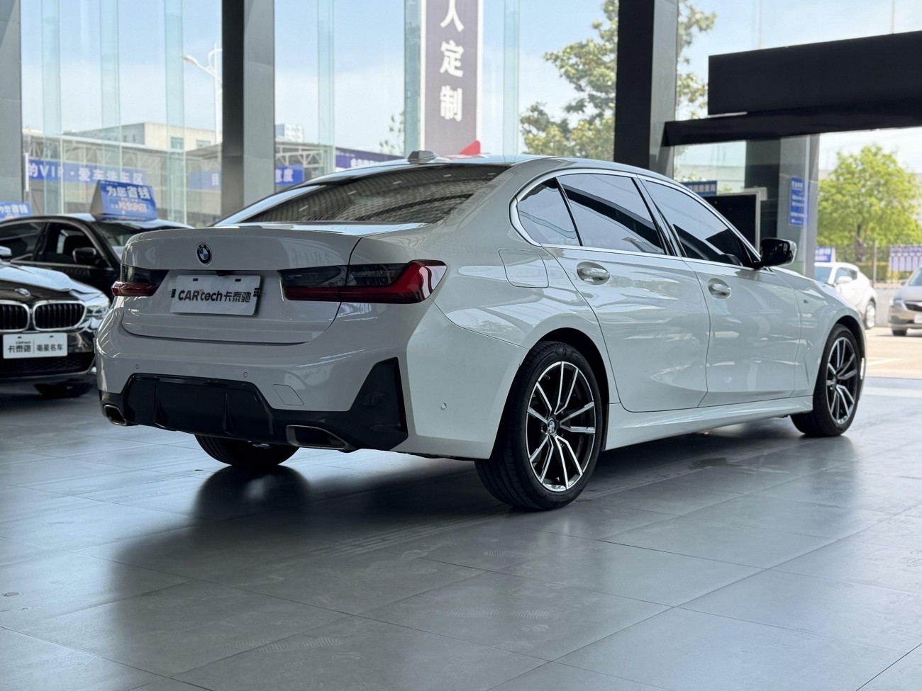 BMW 325Li 2023