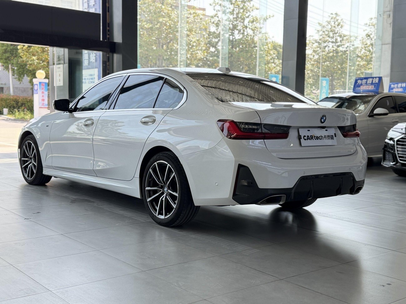 BMW 325Li 2023