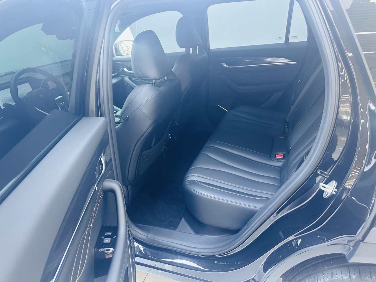 Geely Xingyue L 2025