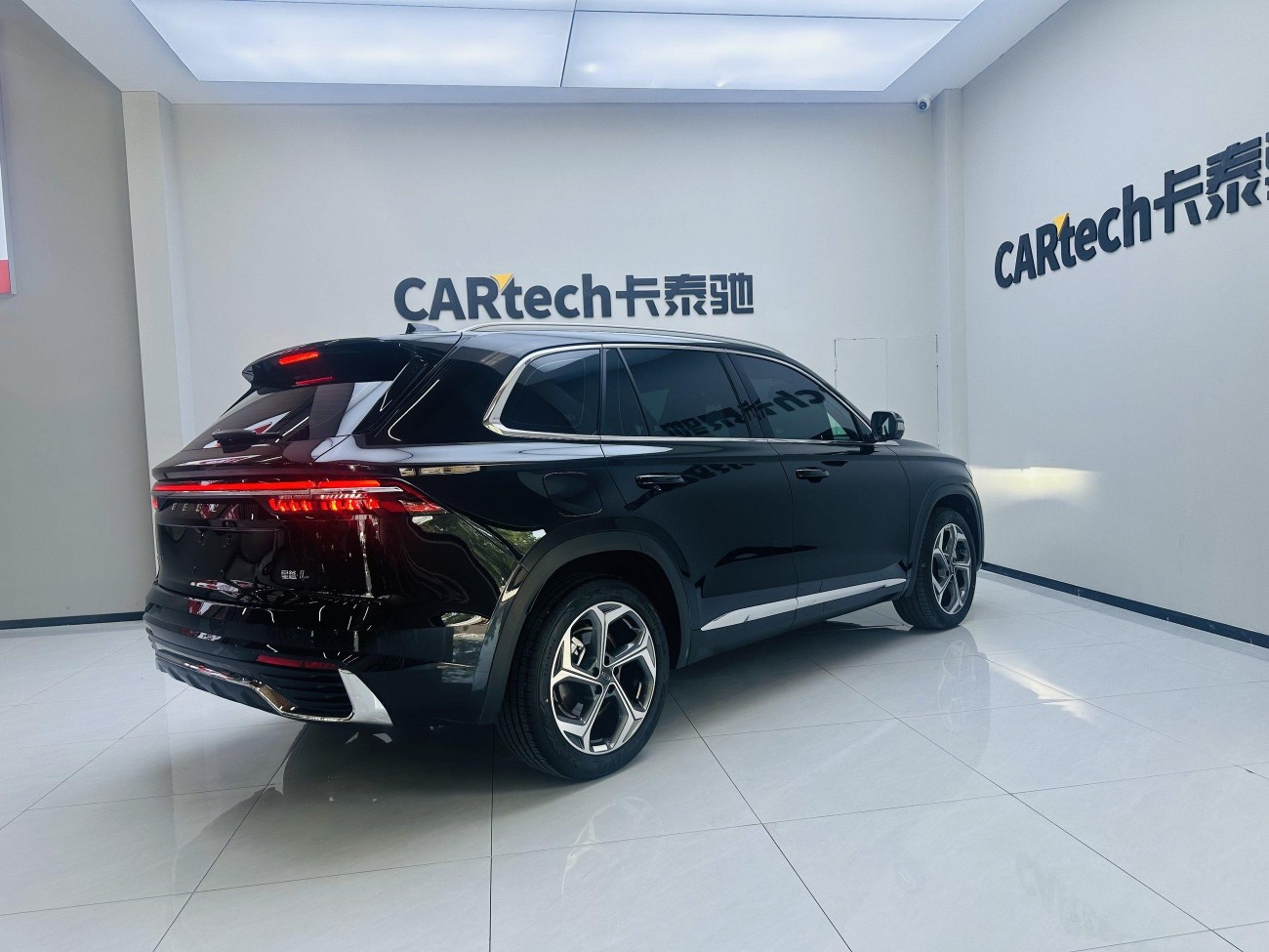 Geely Xingyue L 2025
