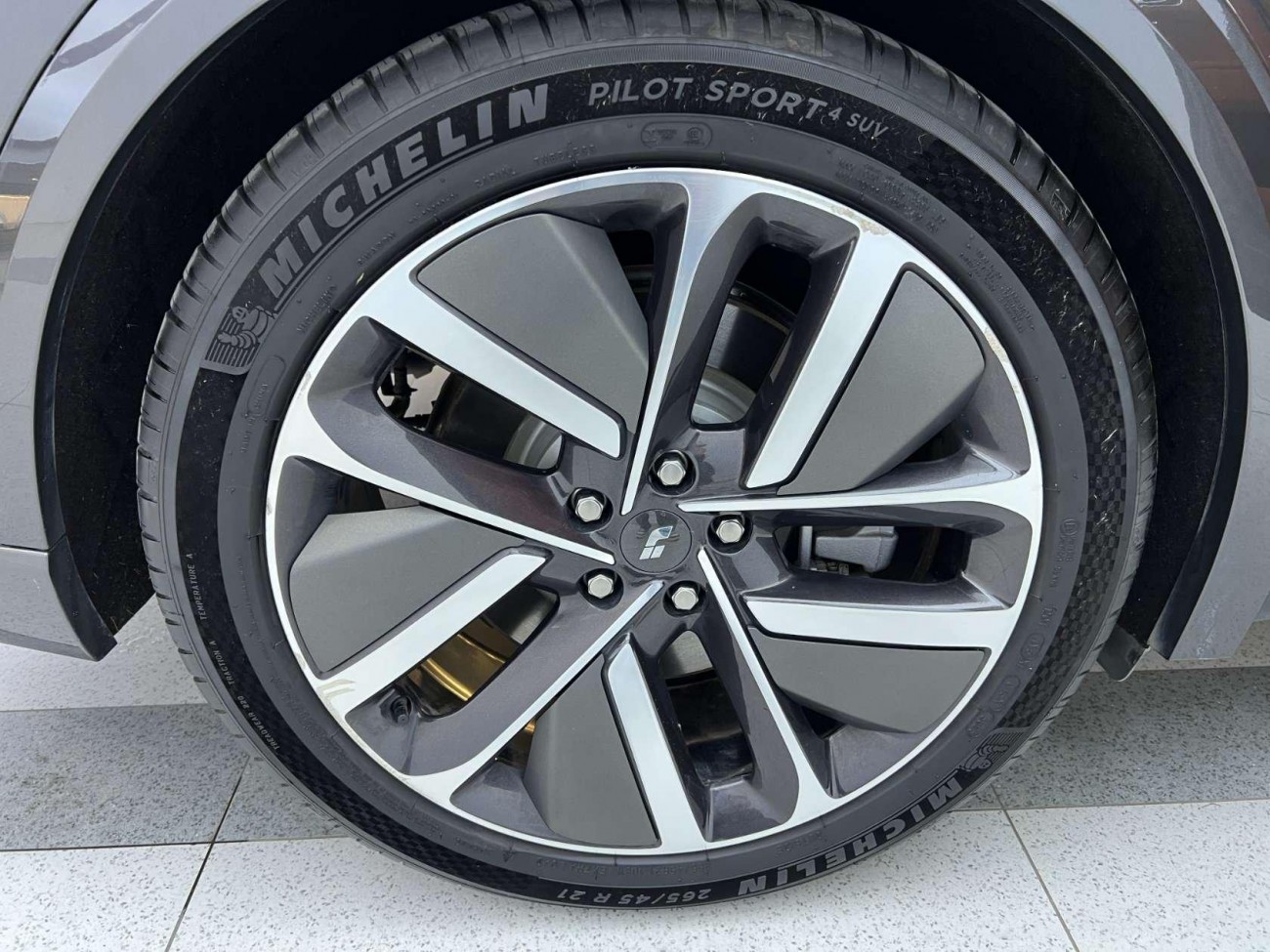 Li Auto L9 2024