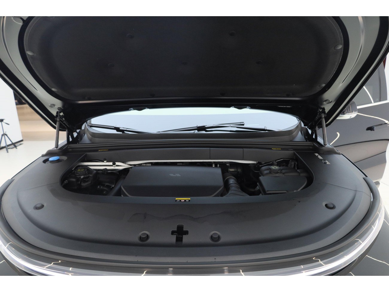Li Auto L6 2025