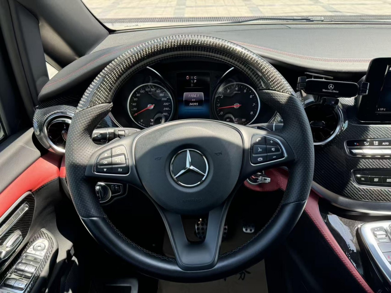 Mercedes-Benz V 2023