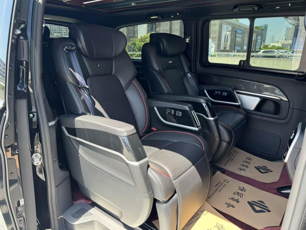 Mercedes-Benz V 2023