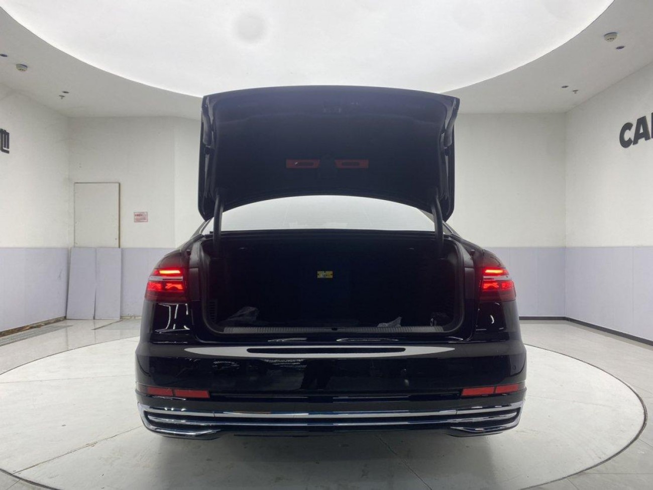 Audi A8L 2022