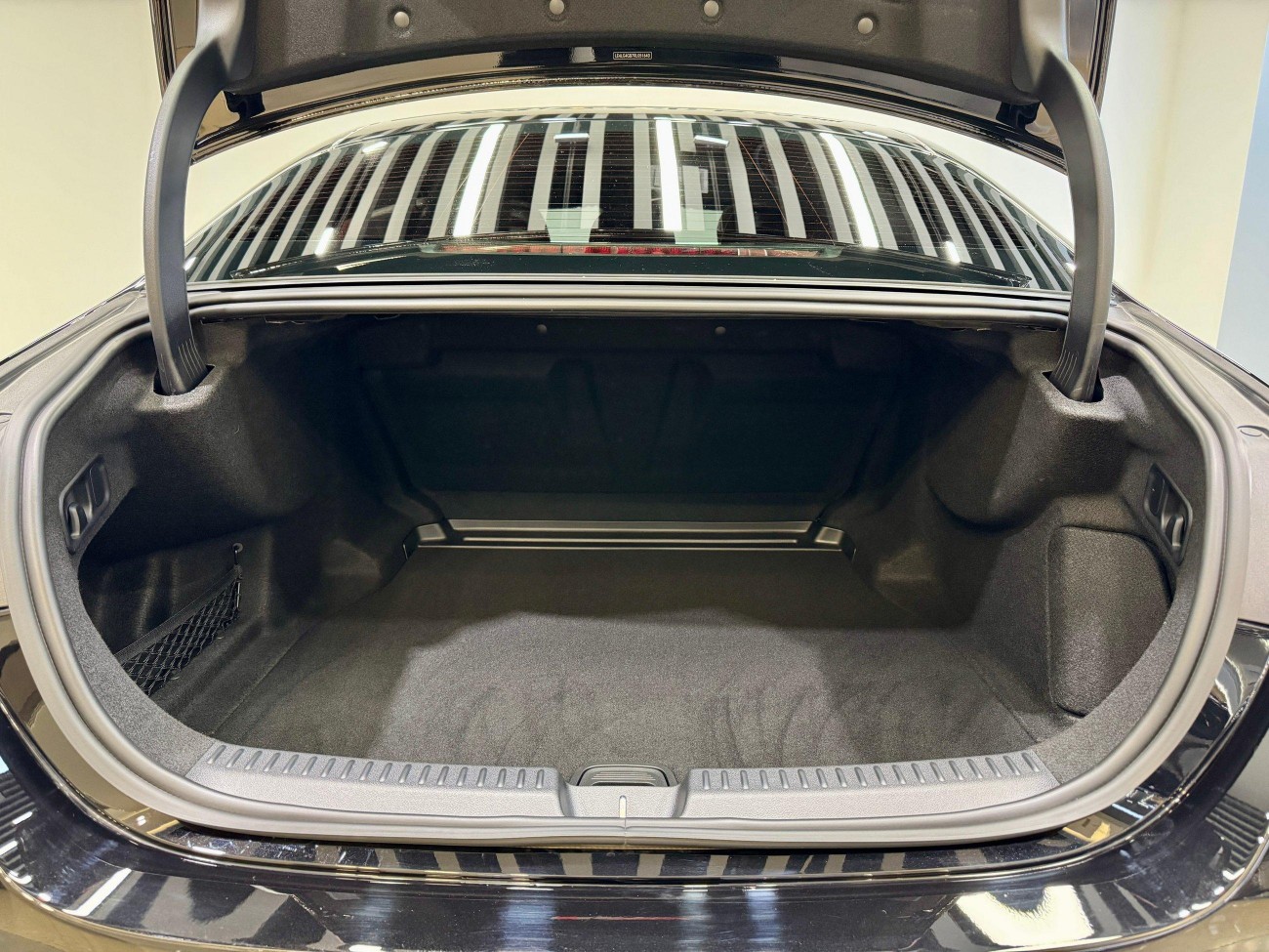 Mercedes-Benz E 300 L 2024