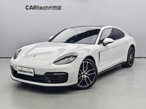Porsche Panamera 2022